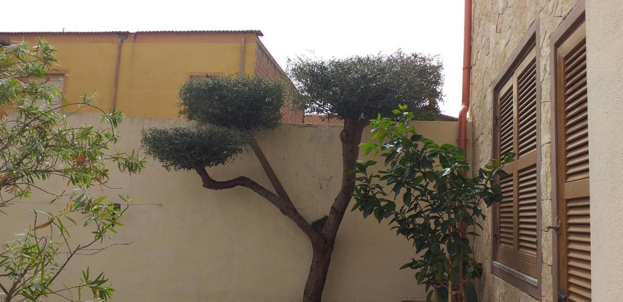 Il Vecchio Ginepro Bed & Breakfast Capoterra Ngoại thất bức ảnh